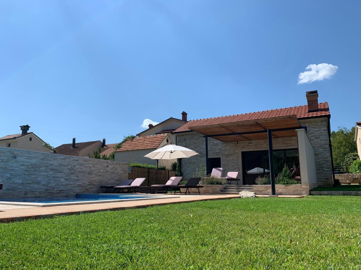 Villa Kameni Dvori à Donji Proložac Extérieur photo