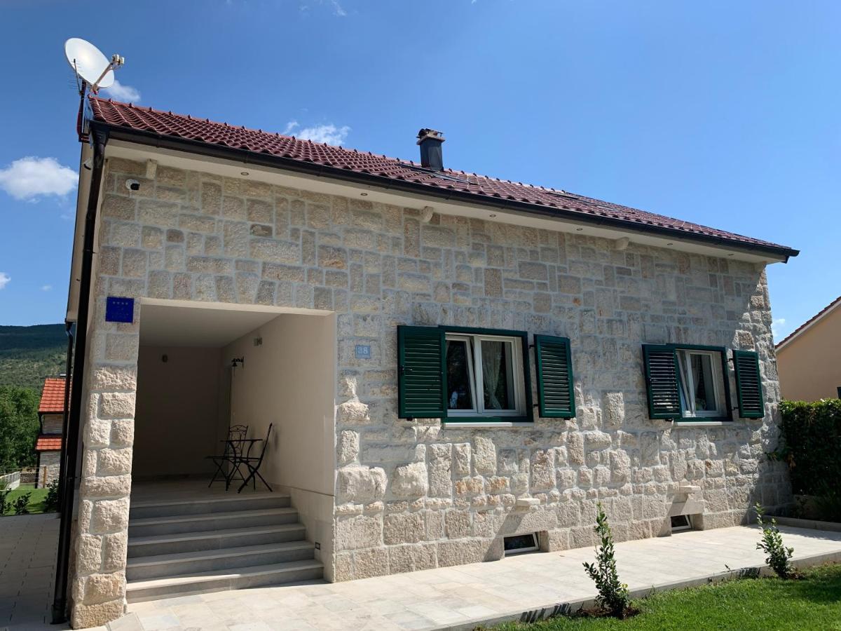 Villa Kameni Dvori à Donji Proložac Extérieur photo