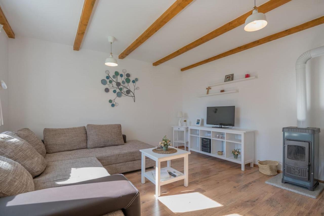 Villa Kameni Dvori à Donji Proložac Extérieur photo